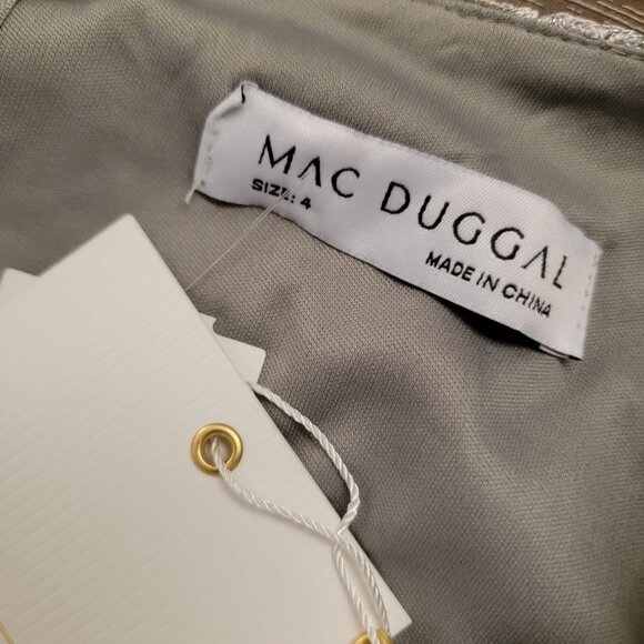 Mac Duggal Floral Applique Gown Women 4 3D Fairy Whimsical Formal Elegant Luxury - Picture 4 of 7